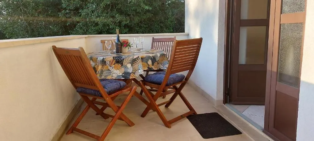 Green House Villa With Pool Banjole Croatia